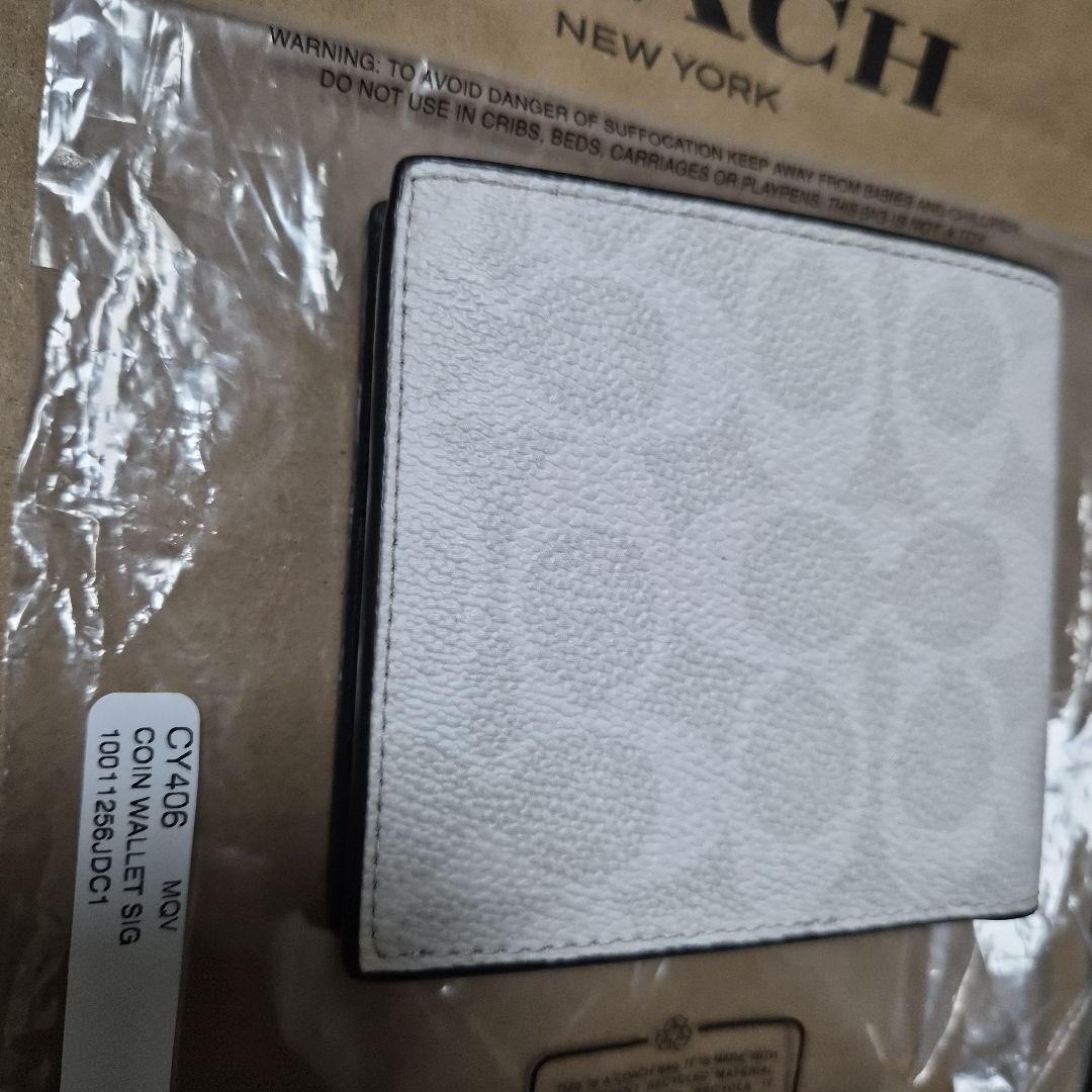 COACH ウォレット シグネチャーキャンバス新品同様