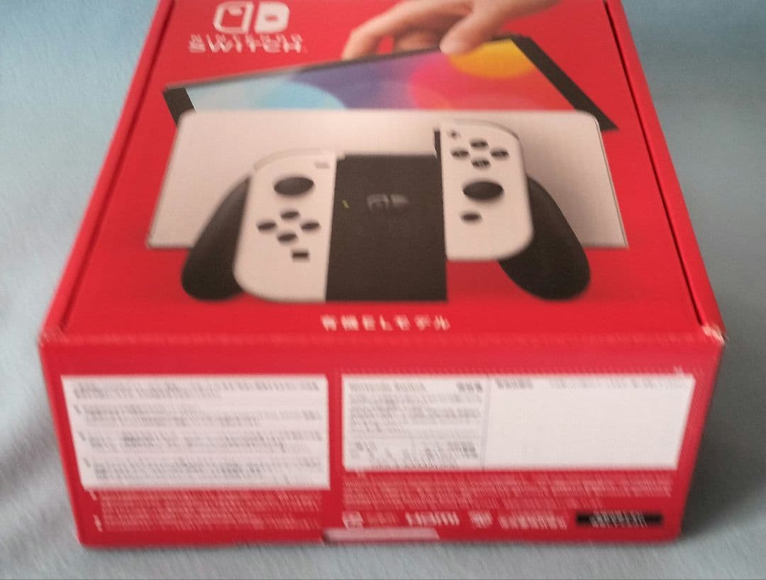 【美品・付属品完備】Nintendo Switch 有機ELモデル本体　ケース付