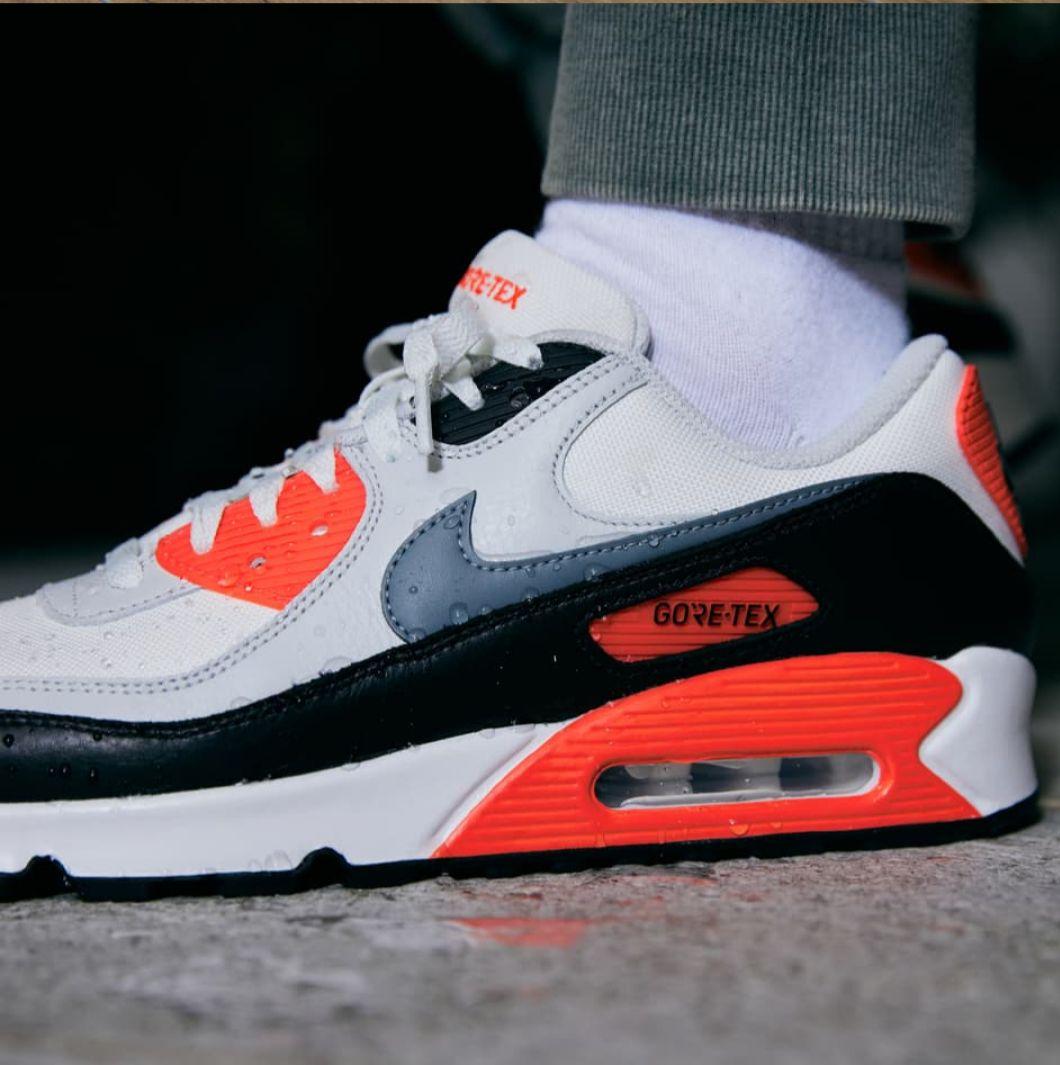 ナイキ　エアマックス90 【GORE-TEX】