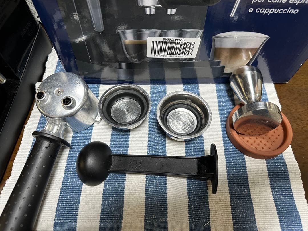 デロンギ　エスプレッソマシン　スティローザ　EC235J　タンパー付き