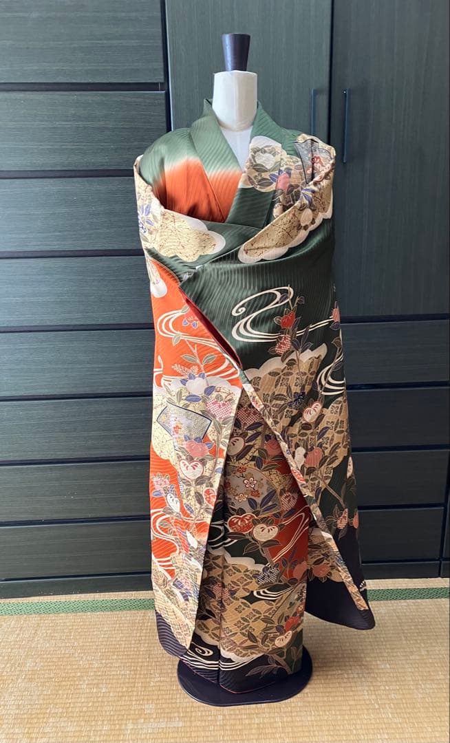 アンティーク風　振袖 金箔 オレンジ モスグリーン