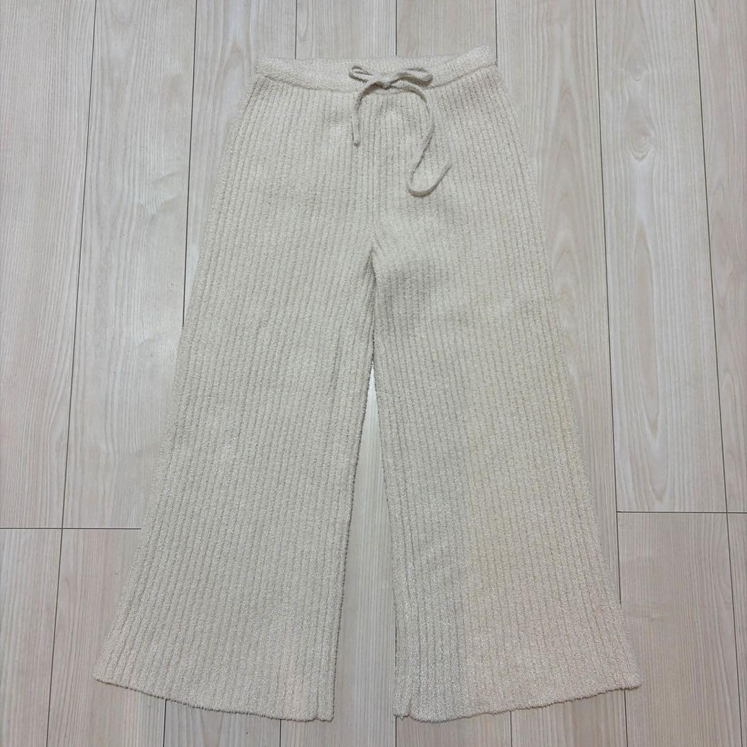 SNIDEL （スナイデル ホーム）ペプラムニットセットアップ