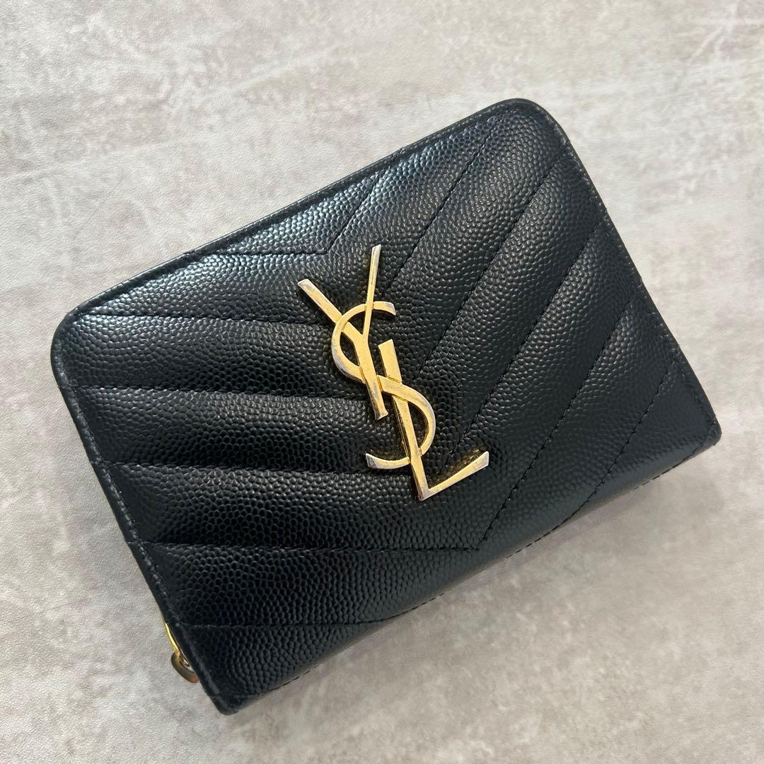 サンローランYSL ブラック 二つ折り財布 キルティング Vステッチ