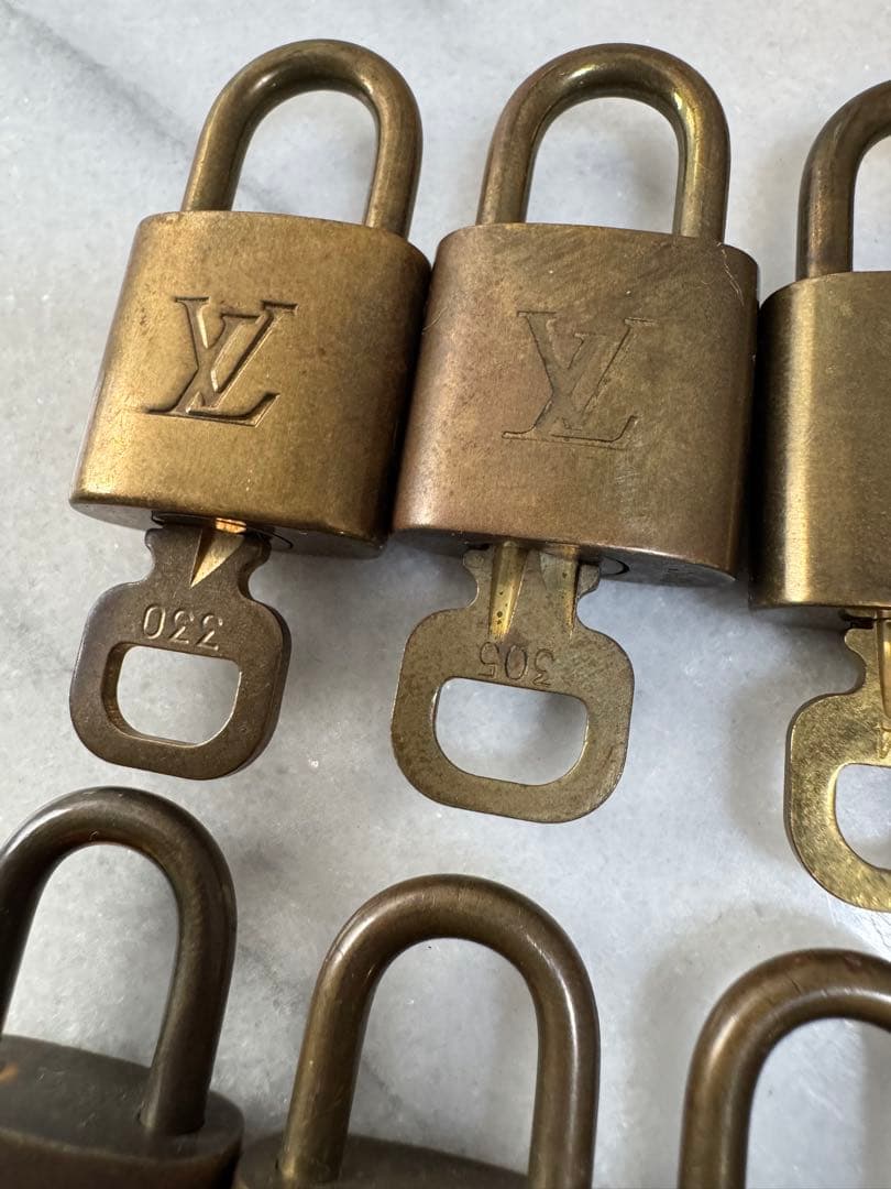 ルイ・ヴィトン 南京錠 14個セット キー付き