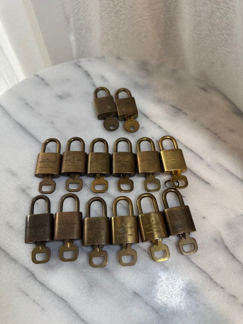 ルイ・ヴィトン 南京錠 14個セット キー付き