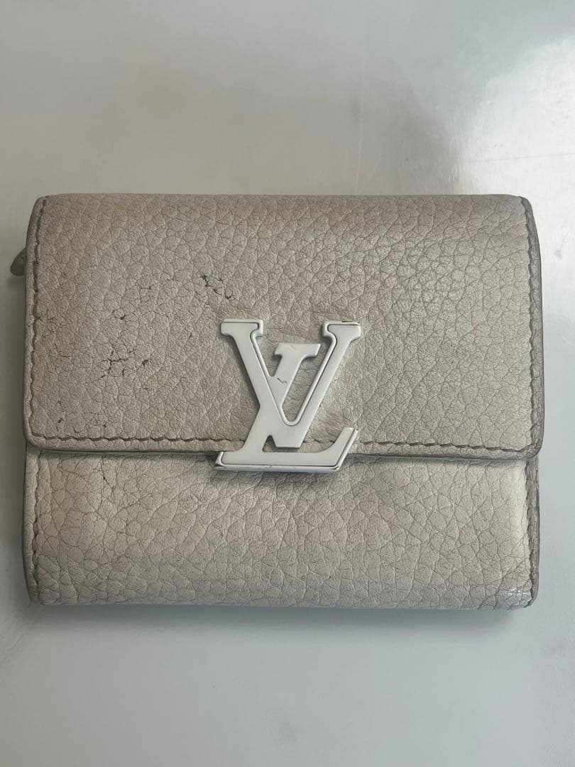 ルイヴィトン ポルトフォイユ カプシーヌ XS トリヨンレザー 三つ折り財布