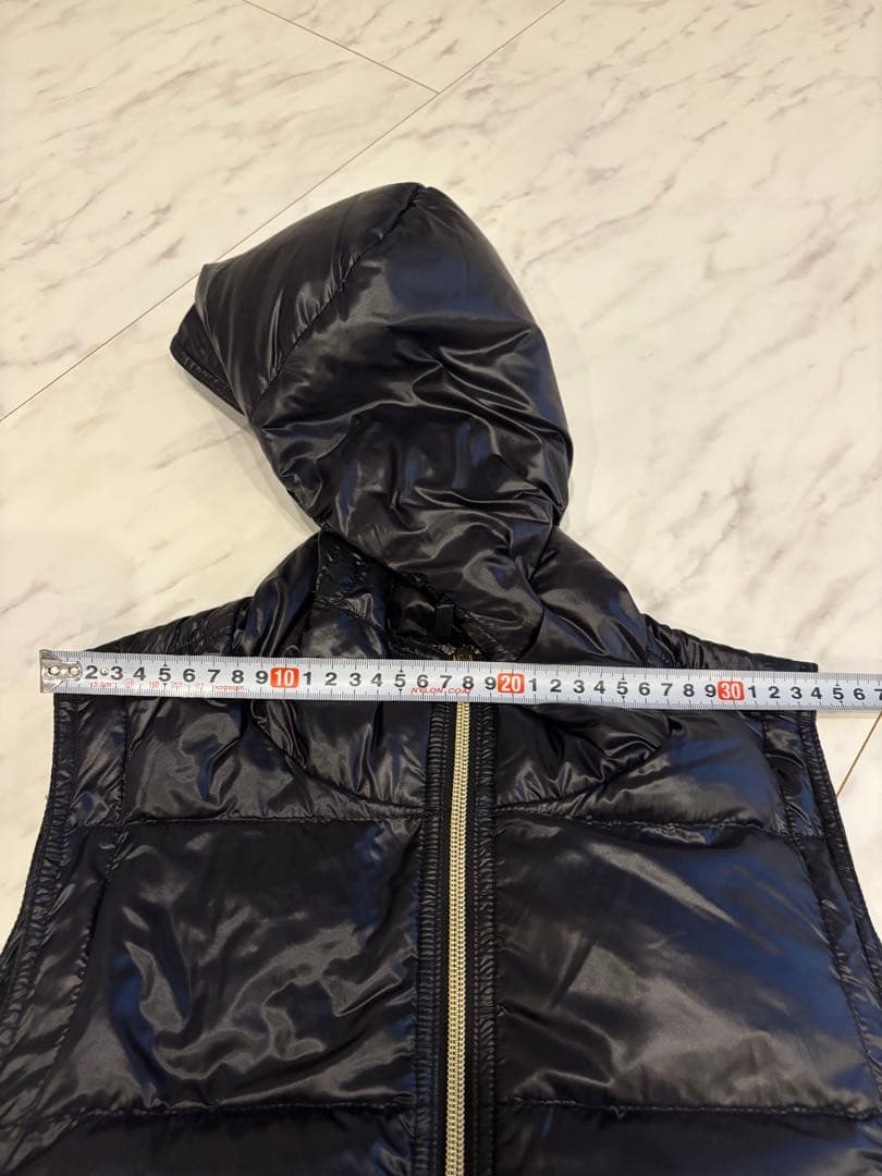 Hernoヘルノ ダウンベスト フード付黒 サイズ40