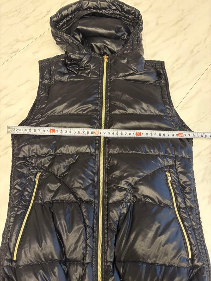 Hernoヘルノ ダウンベスト フード付黒 サイズ40