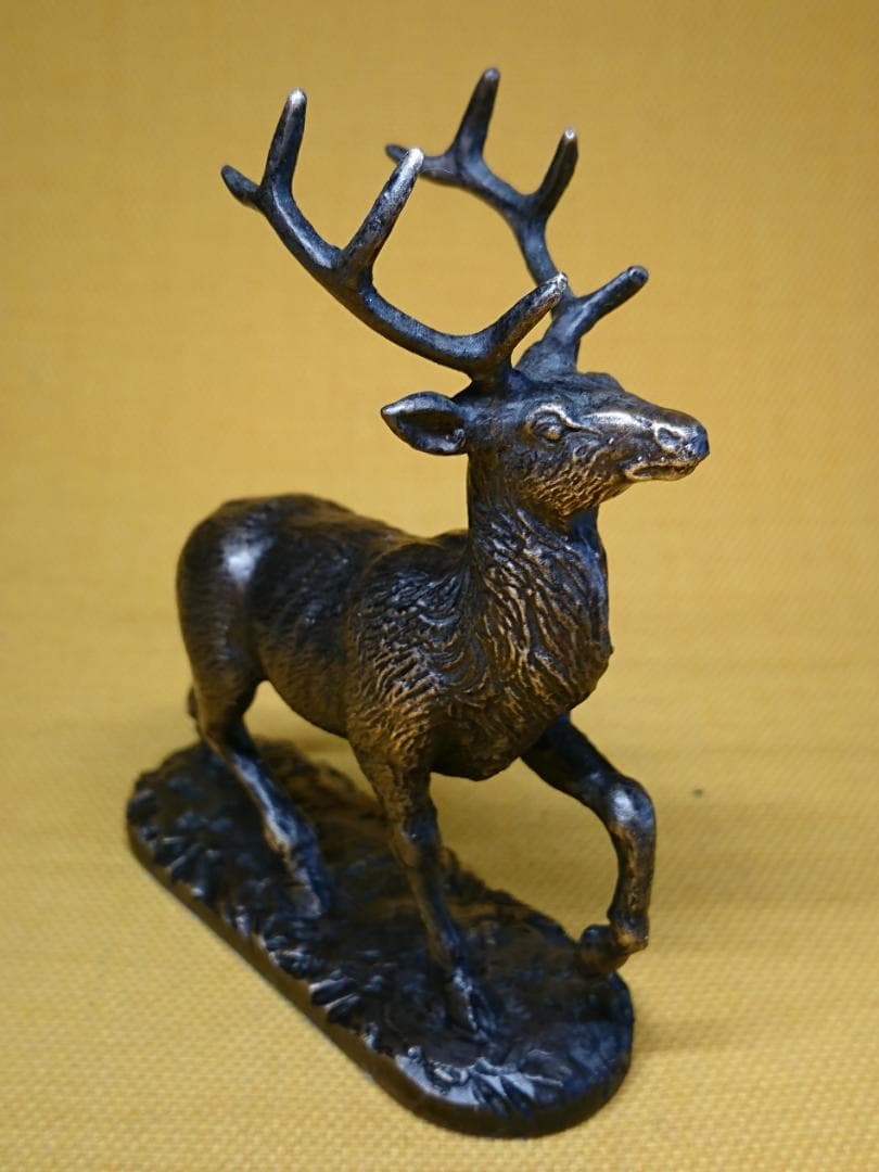 【美品】シカ　鹿　銅製　ヨーロッパ　置物　インテリア　工芸品　美術品　A2523