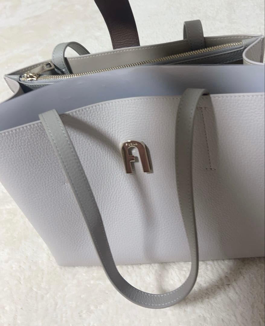 極美品✨FURLA フルラ　ソフィア トートバッグMサイズ レザー　アイボリー