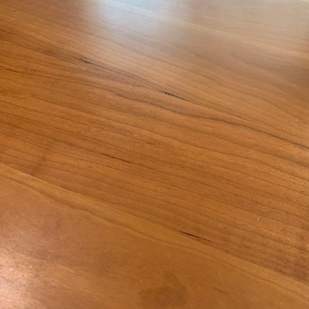 コーヒーテーブル　ローテーブル　チェリー材　収納棚付き