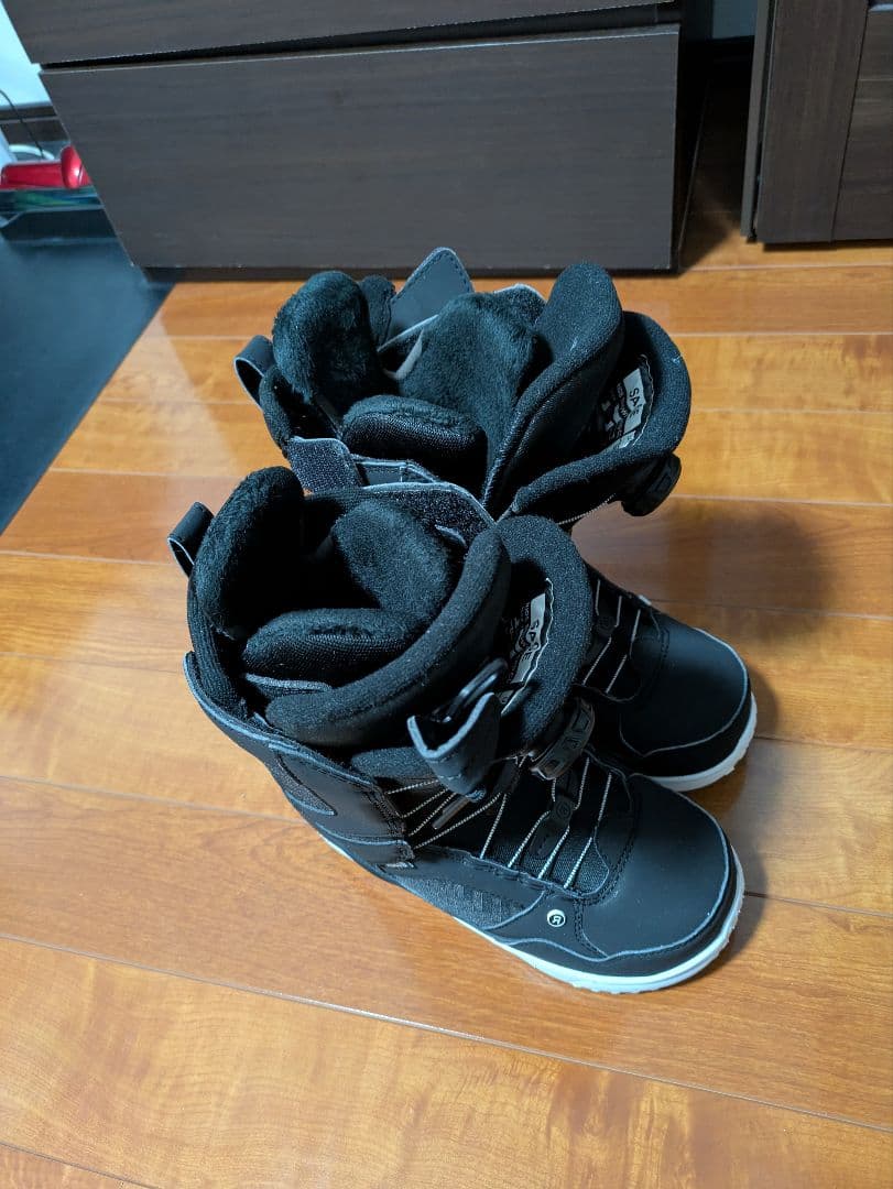 【ほぼ未使用】スノボブーツ Ride SAGE 23cm