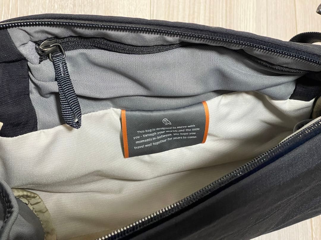 バッグ bellroy Venture Sling 6L