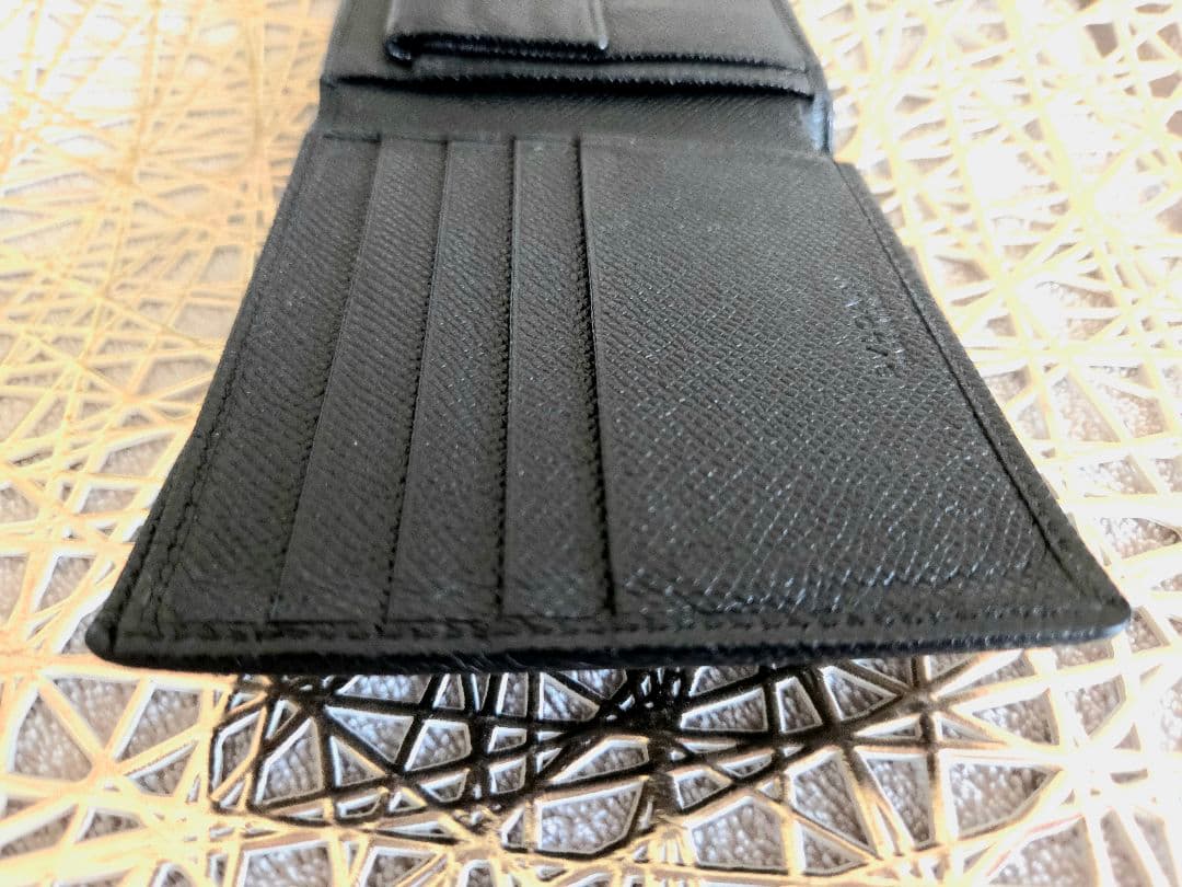 BVLGARI ブラック 二つ折り財布 箱付き