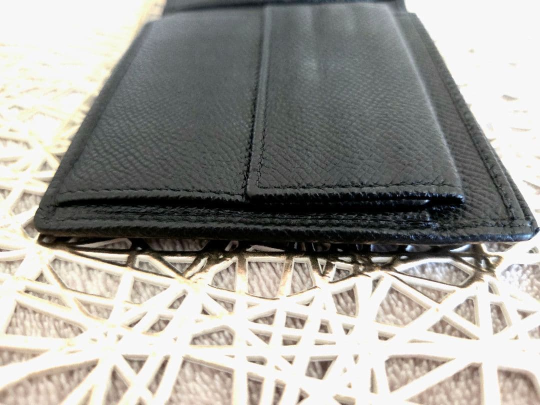 BVLGARI ブラック 二つ折り財布 箱付き