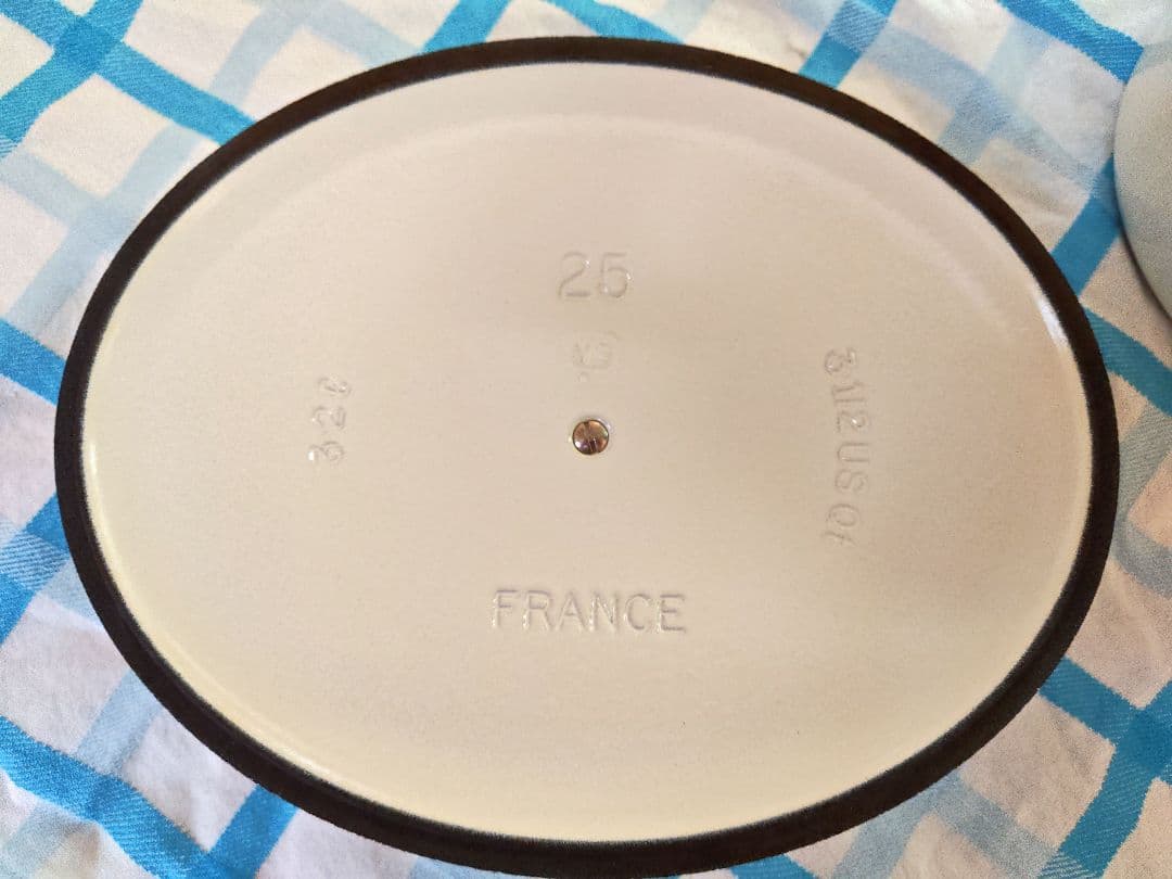 ル・クルーゼ　オバール　ホワイト　25cm