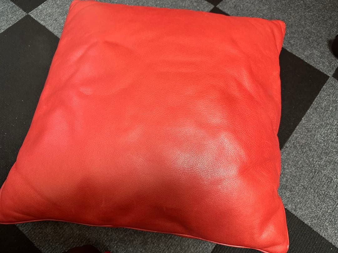 スタンリーゲス フィリグリーパッチレザークッション サンプル品