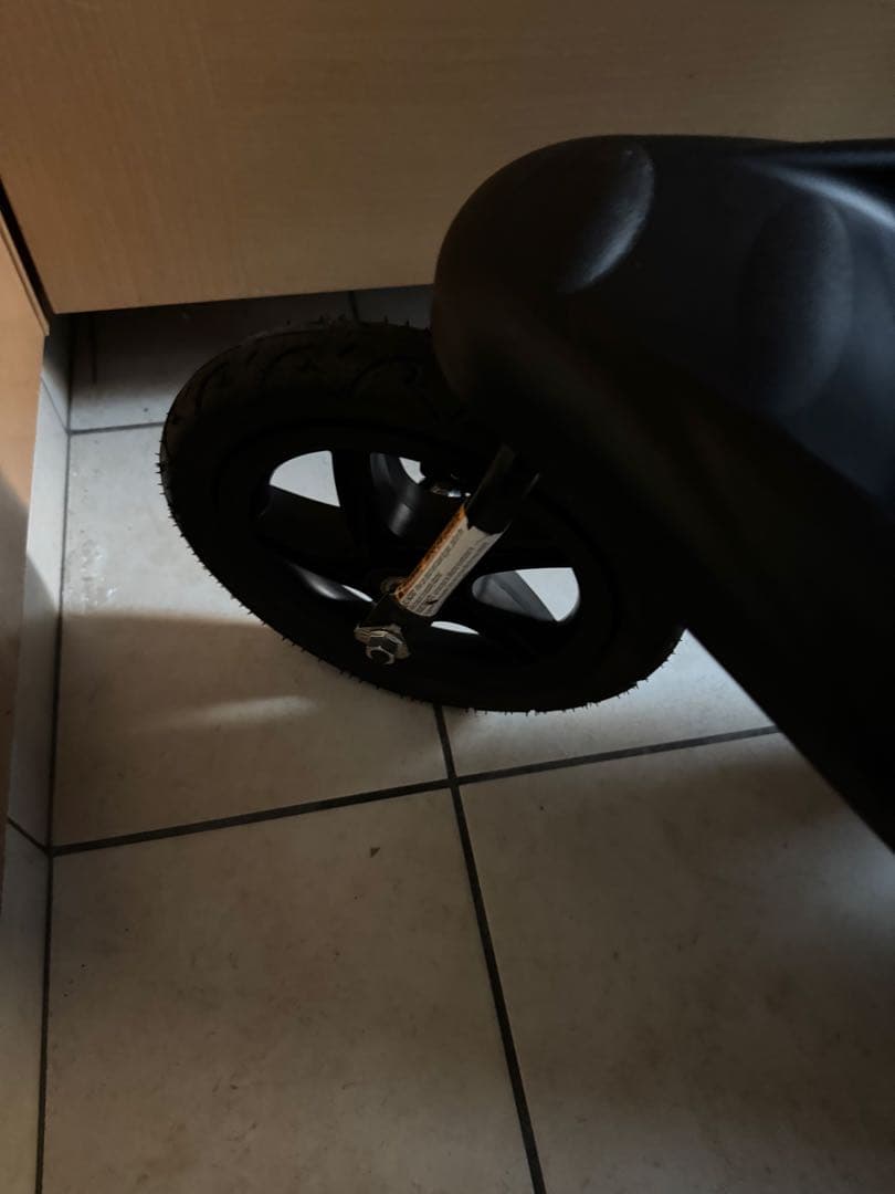 ジョギングベビーカー ブラック・レッド