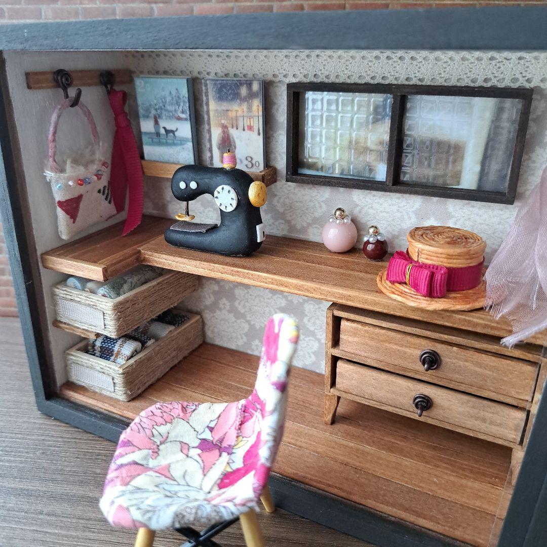 203 ミニチュアソーイングルーム ドールハウス ハンドメイド