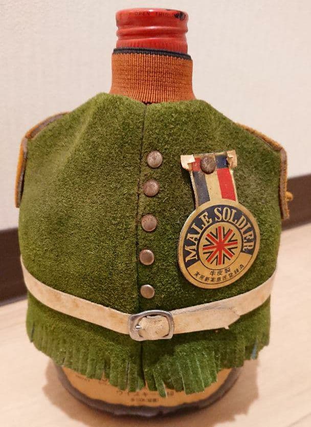 お値下げ 希少 古酒 サントリー オールド 軍服つきボトル & 干支亥ラベル