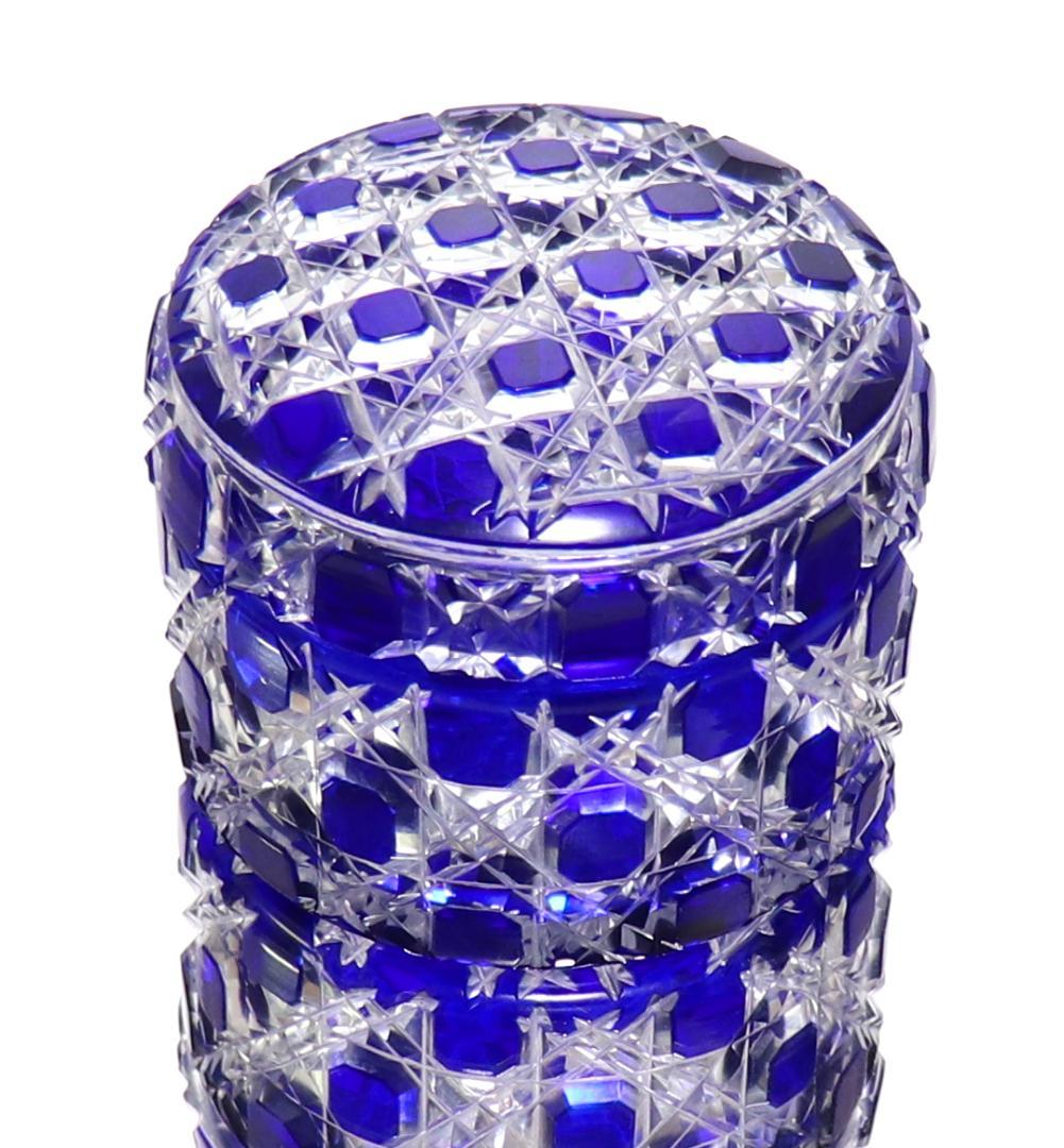 オールド・バカラ ドーム型 全面切子装飾 ディアマン・ピエーリー 青色被せ蓋物