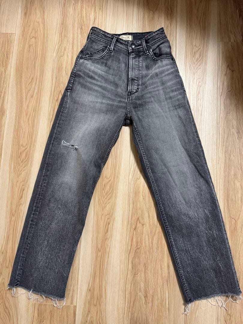 YANUK新品未使用ヤヌーク金子綾　ストレートデニム　グレー美脚定価34100円