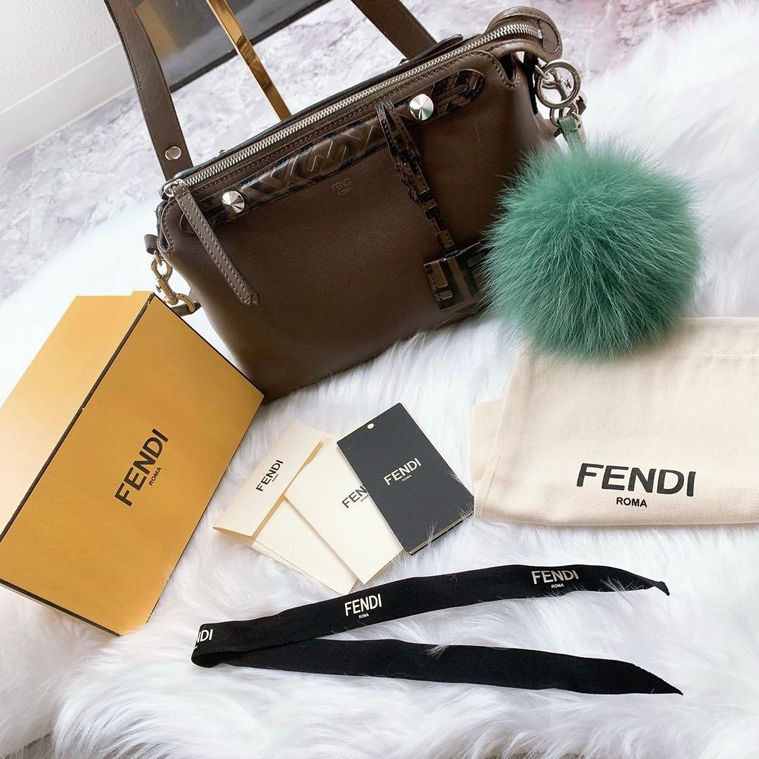【正規品】FENDI ファーチャーム キーホルダー 付属品あり 美品