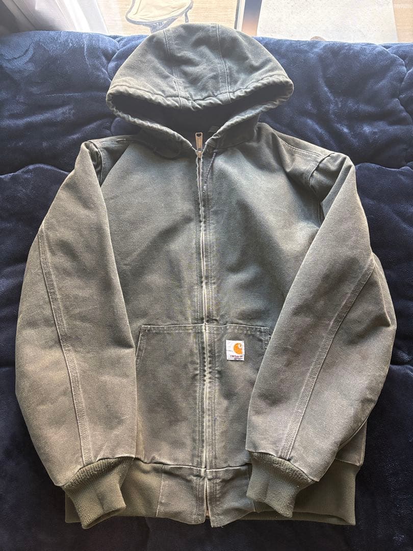 zaiken ページ Carhartt アクティブジャケット　モスグリーン