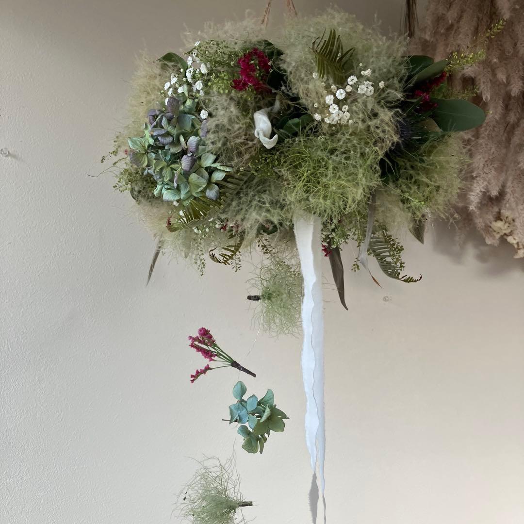 スモークツリー とアンティーク紫陽花　エリンジウムのフライングリース　グレビレア