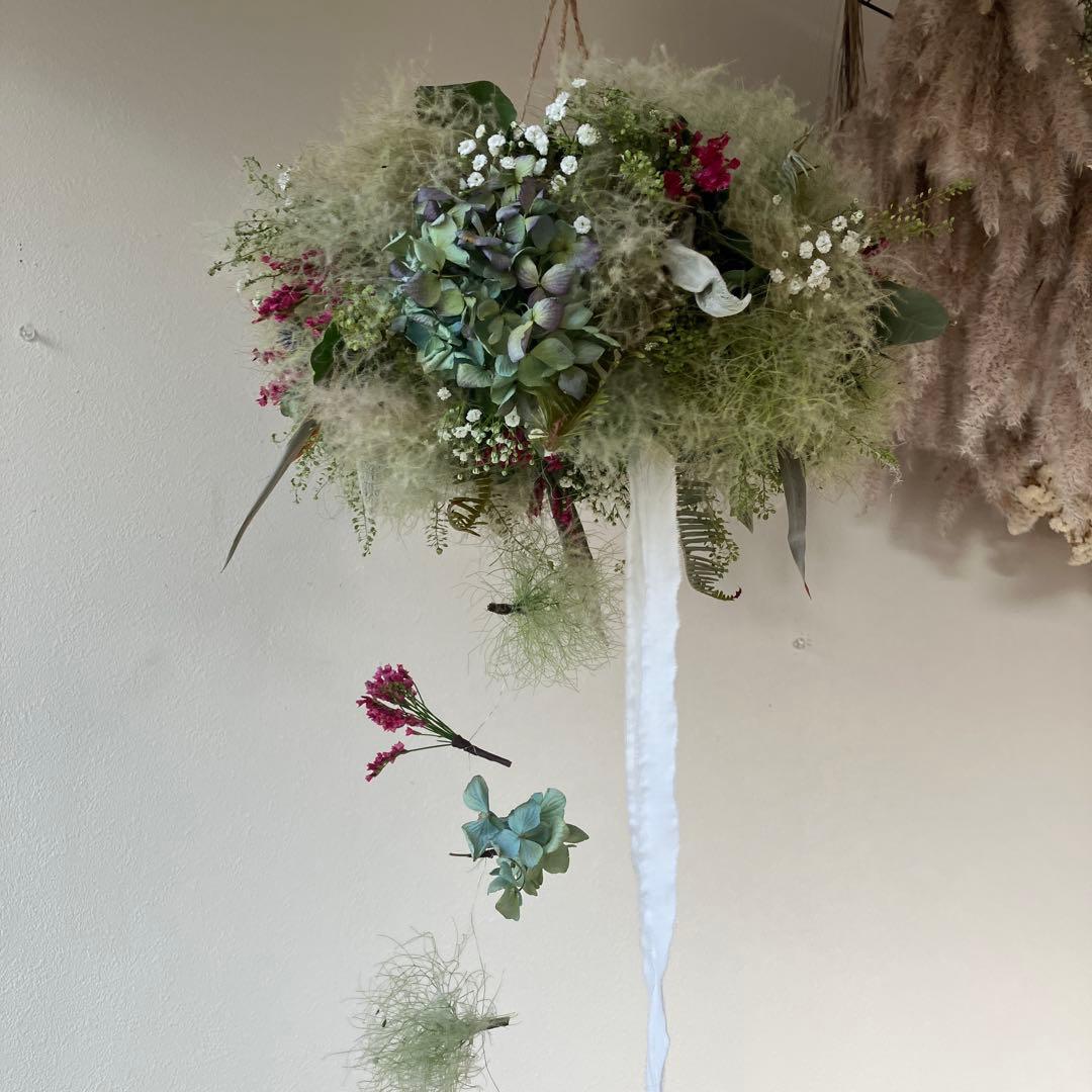 スモークツリー とアンティーク紫陽花　エリンジウムのフライングリース　グレビレア