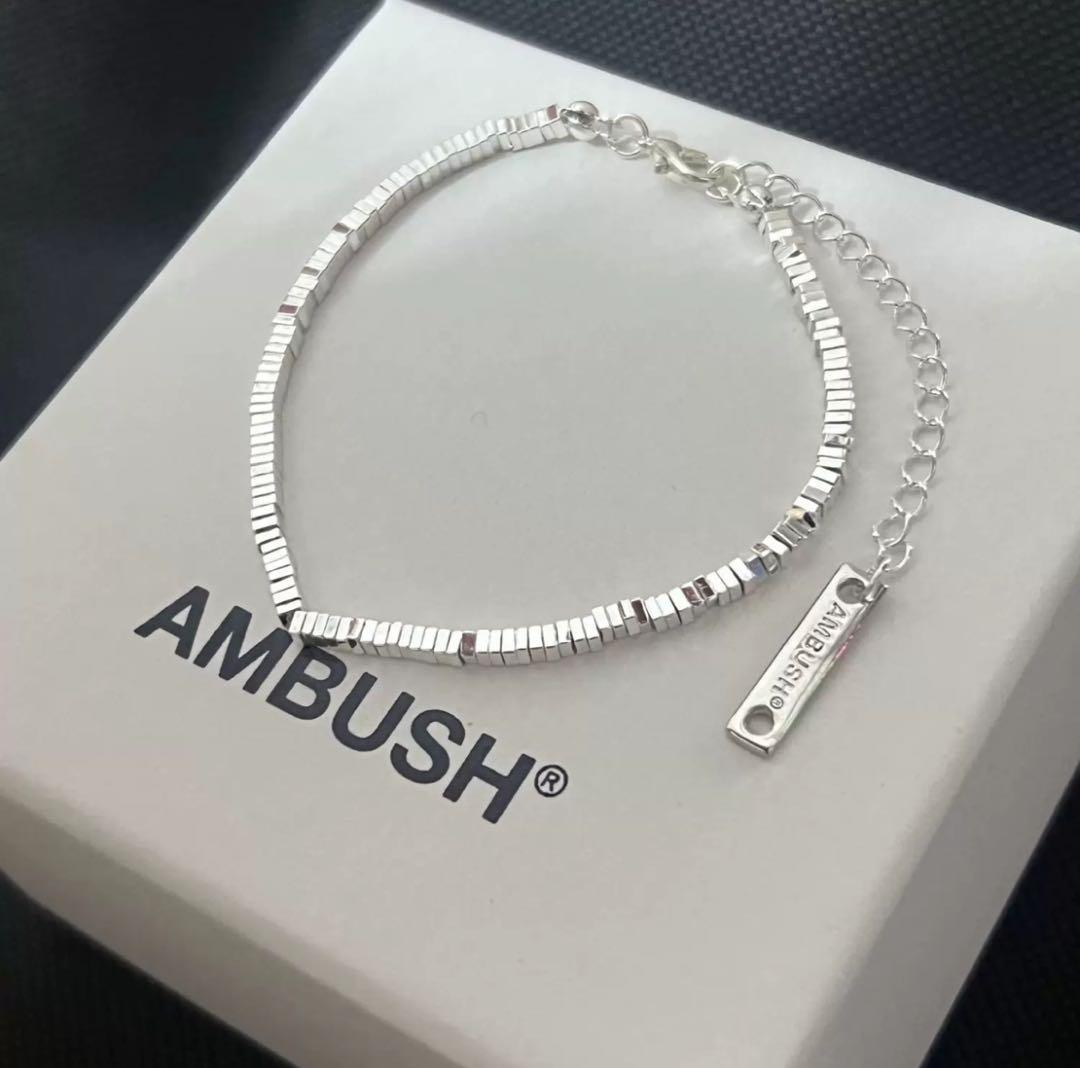 AMBUSHシルバービーズブレスレット