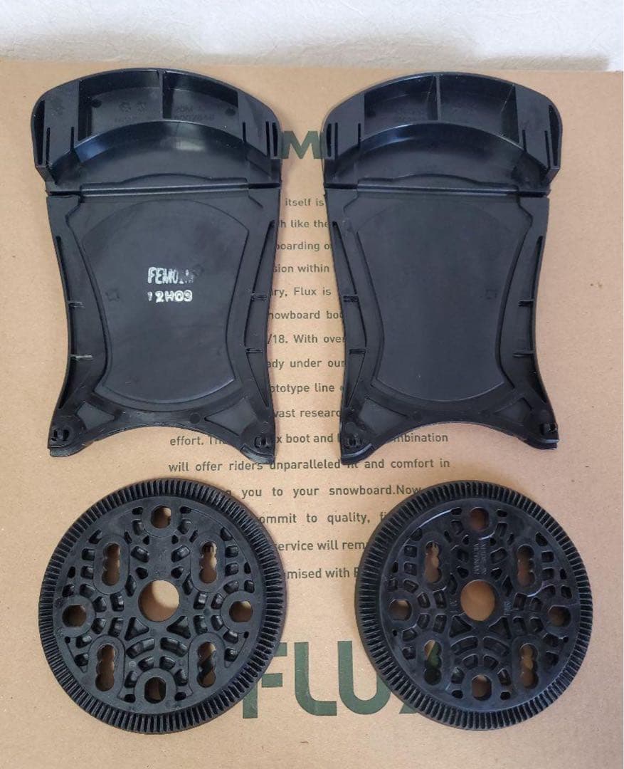 FLUXBINDING EM Mサイズ　スノーボード　 ビンディング　箱無し