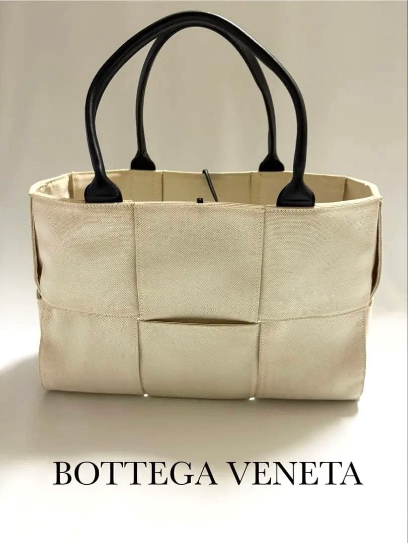 BOTTEGA VENETA アルコミディアムキャンバストートバッグ