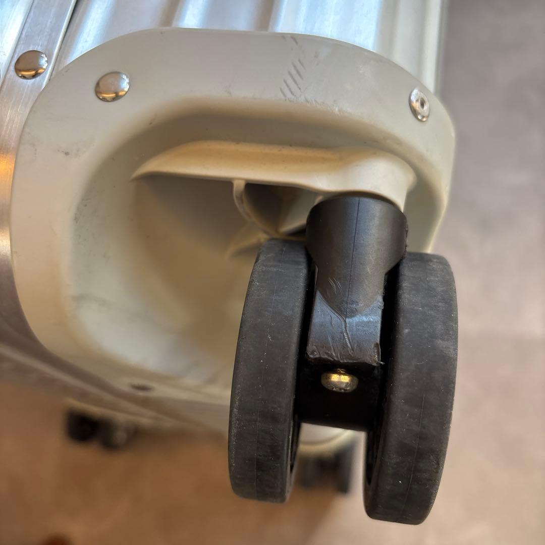 リモワ　トパーズ　RIMOWA TOPAS 45L 4輪