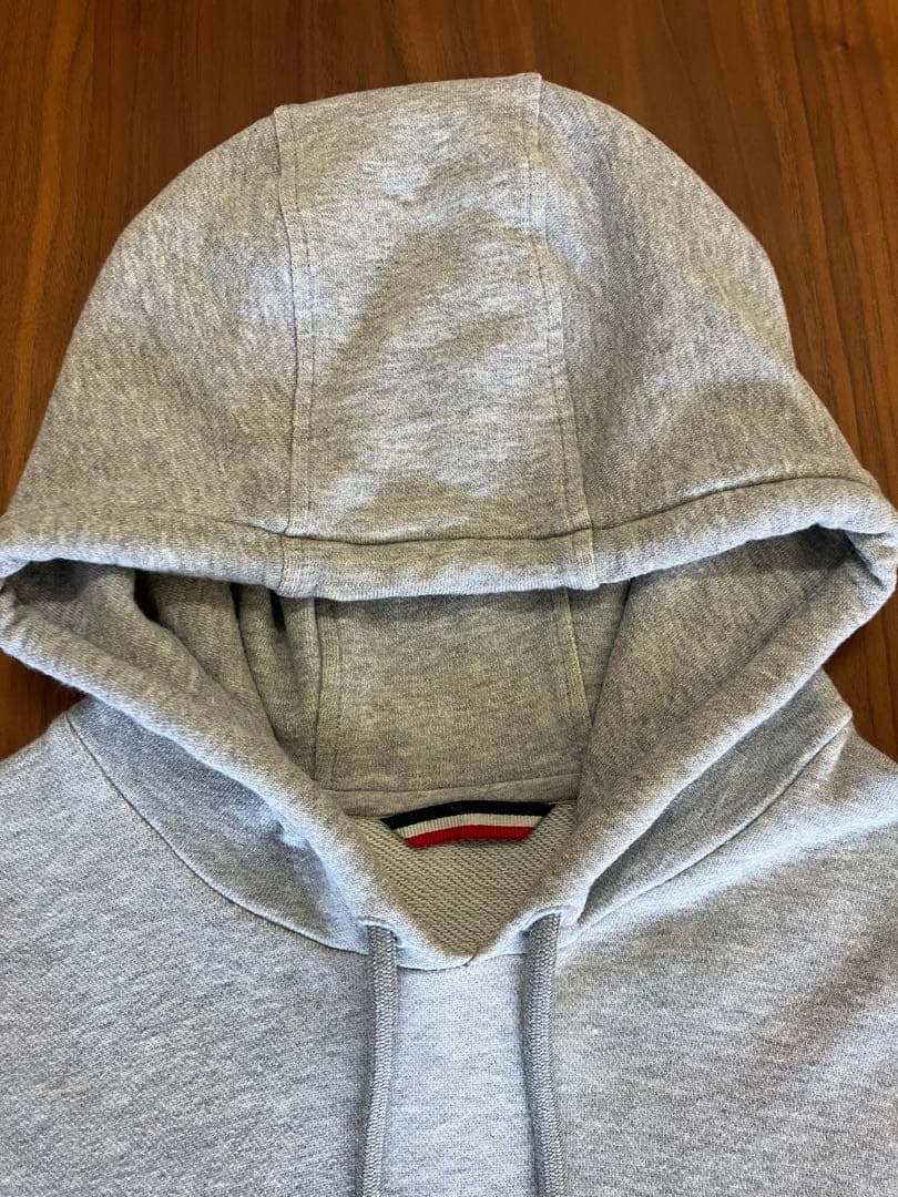 【美品　正規品　認証確認済】　MONCLER ロゴフーディーＭ