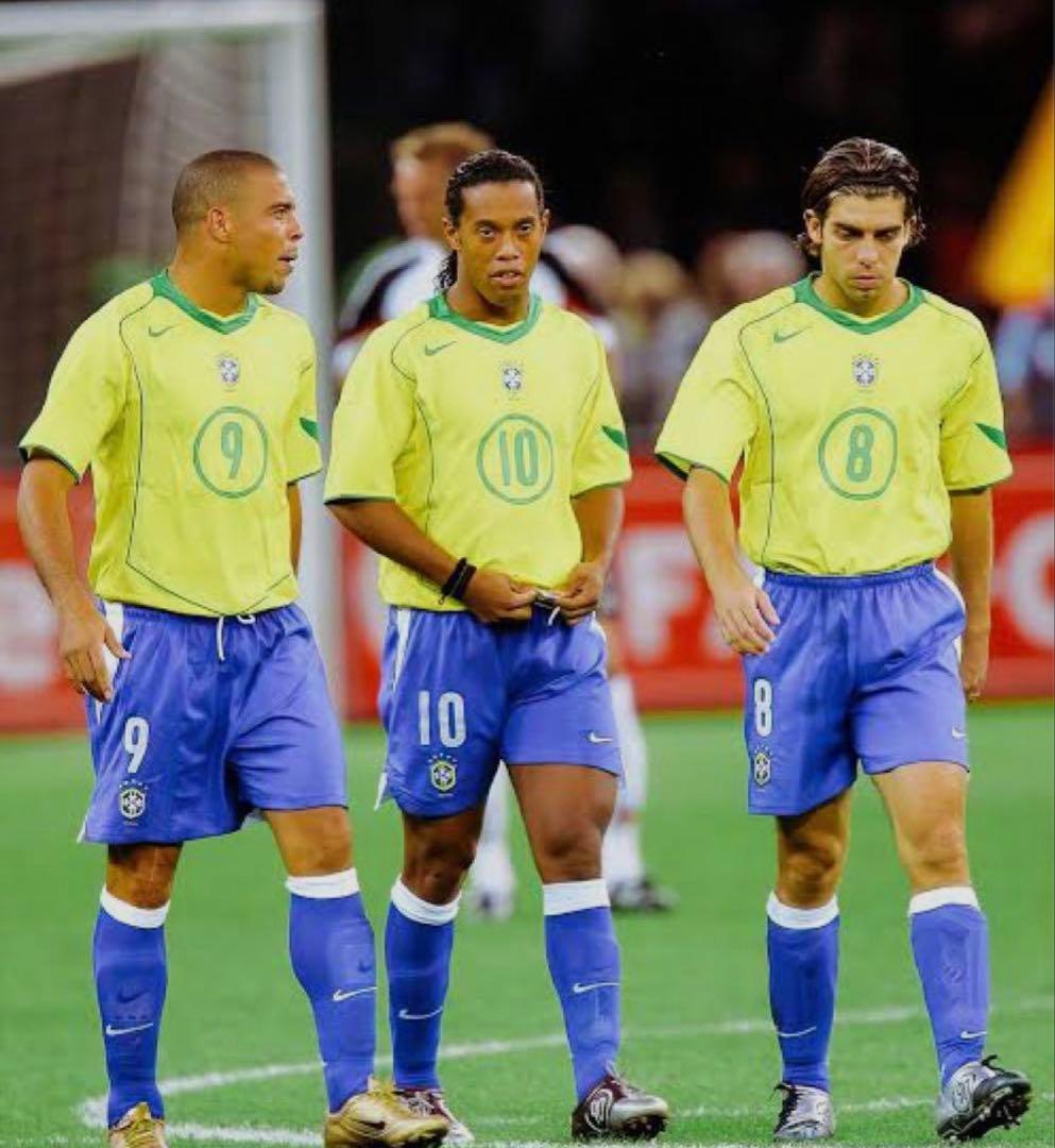 【正規品】ブラジル代表復刻ユニフォーム ロナウジーニョ インポートMサイズ