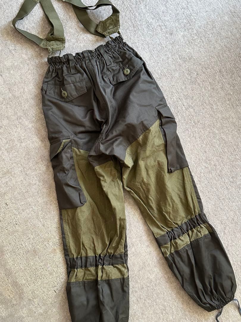 ロシア 軍 ゴルカ 装備 サバゲー ウェア AKなどに 戦闘服