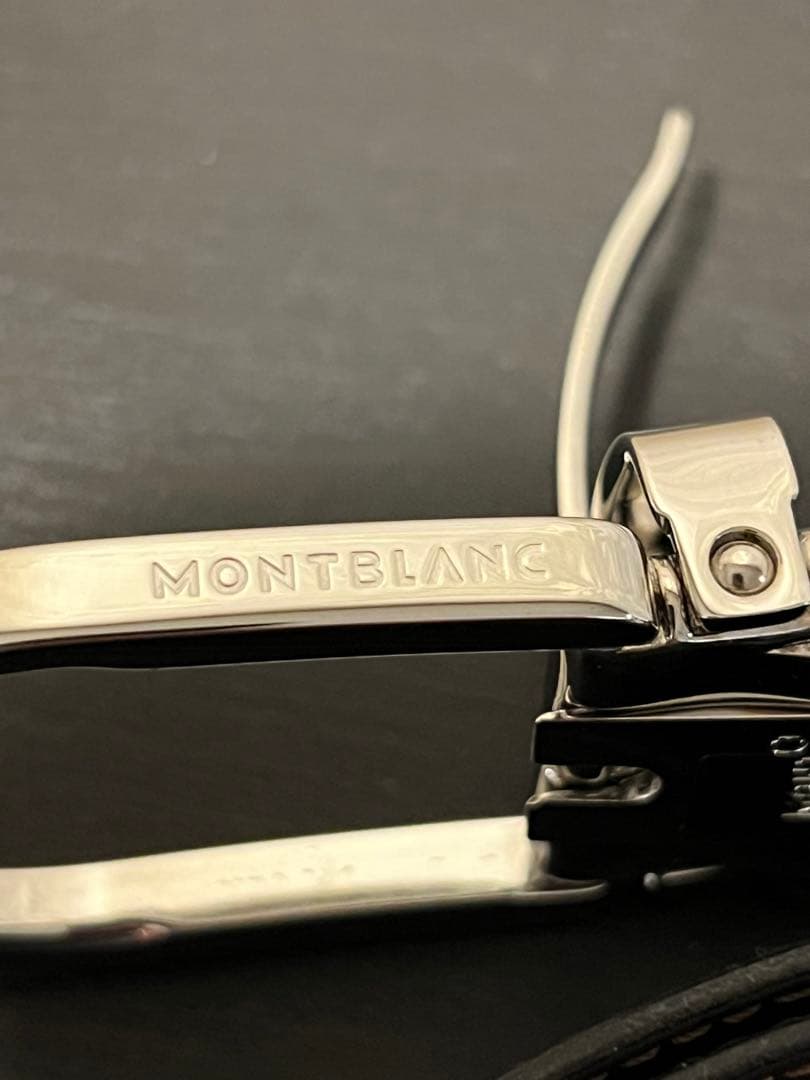 新品クラシックライン オーバルホースシューシャイニー ピンベルト