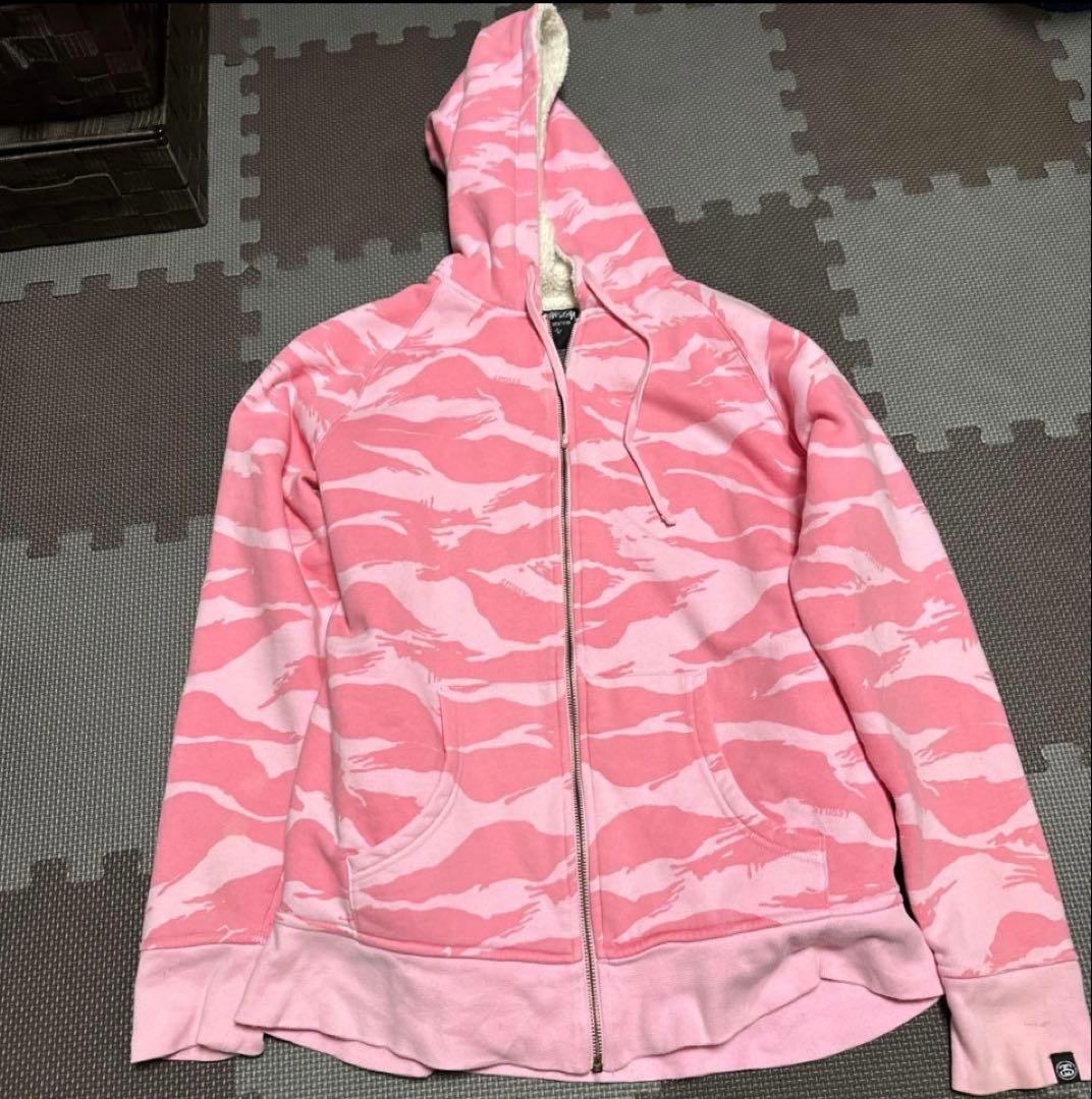 ステューシーカモフラパーカー