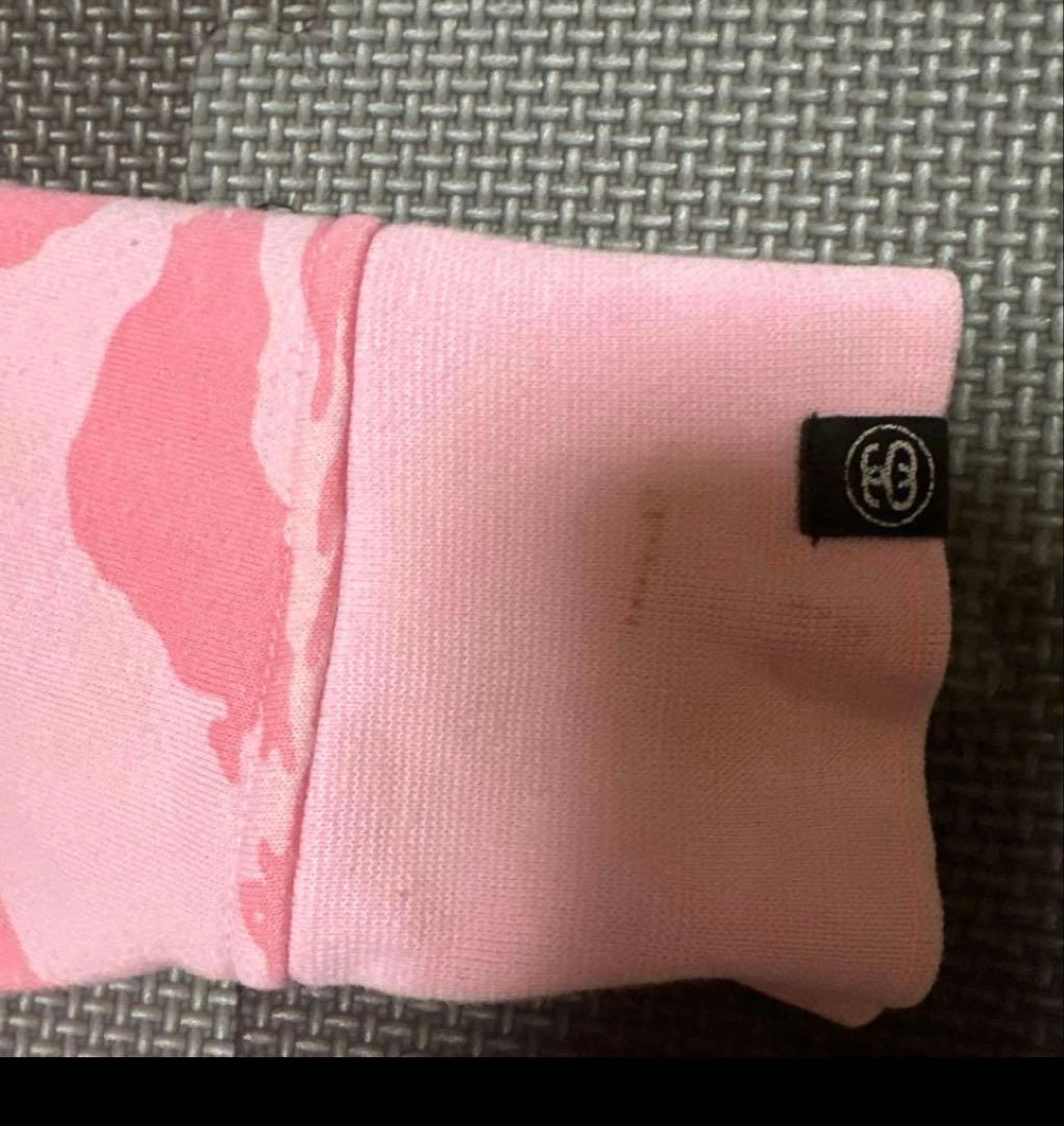 ステューシーカモフラパーカー