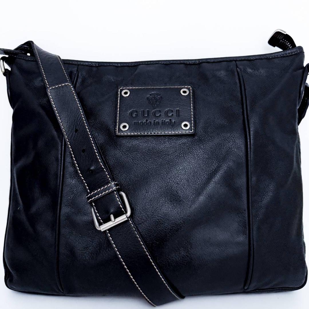 【グッチ】希少モデル　ショルダーバッグ　ブラック　レザー