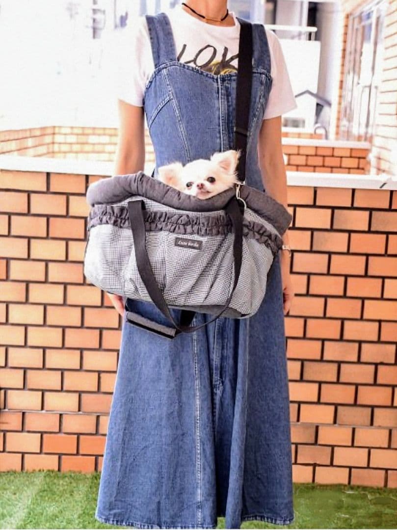 Luxe birdie ピクニックキャリー　モノトーン　斜め掛け可能　軽量