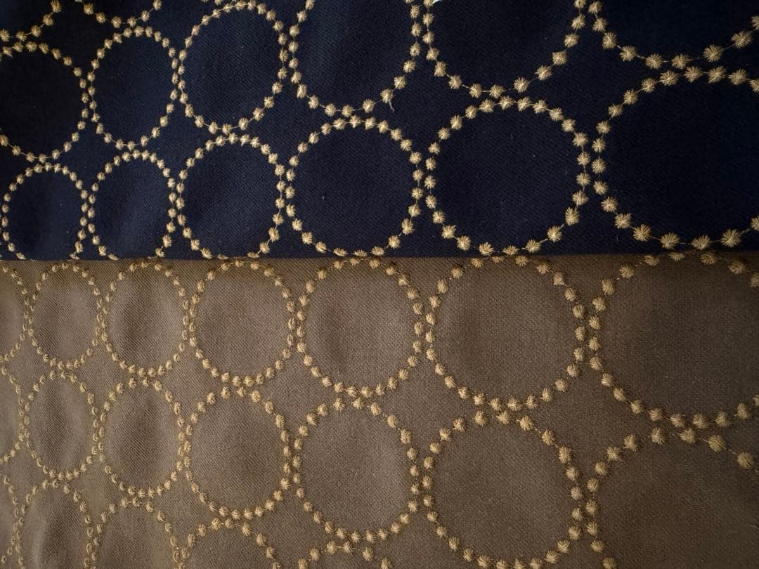 ミナペルホネン生地ダイニングチェア　ハンキング　掛けられるイスロボット掃除機対応