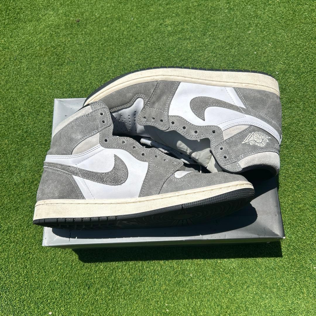 Nike Air Jordan 1 high Smoke Greyスモークグレー