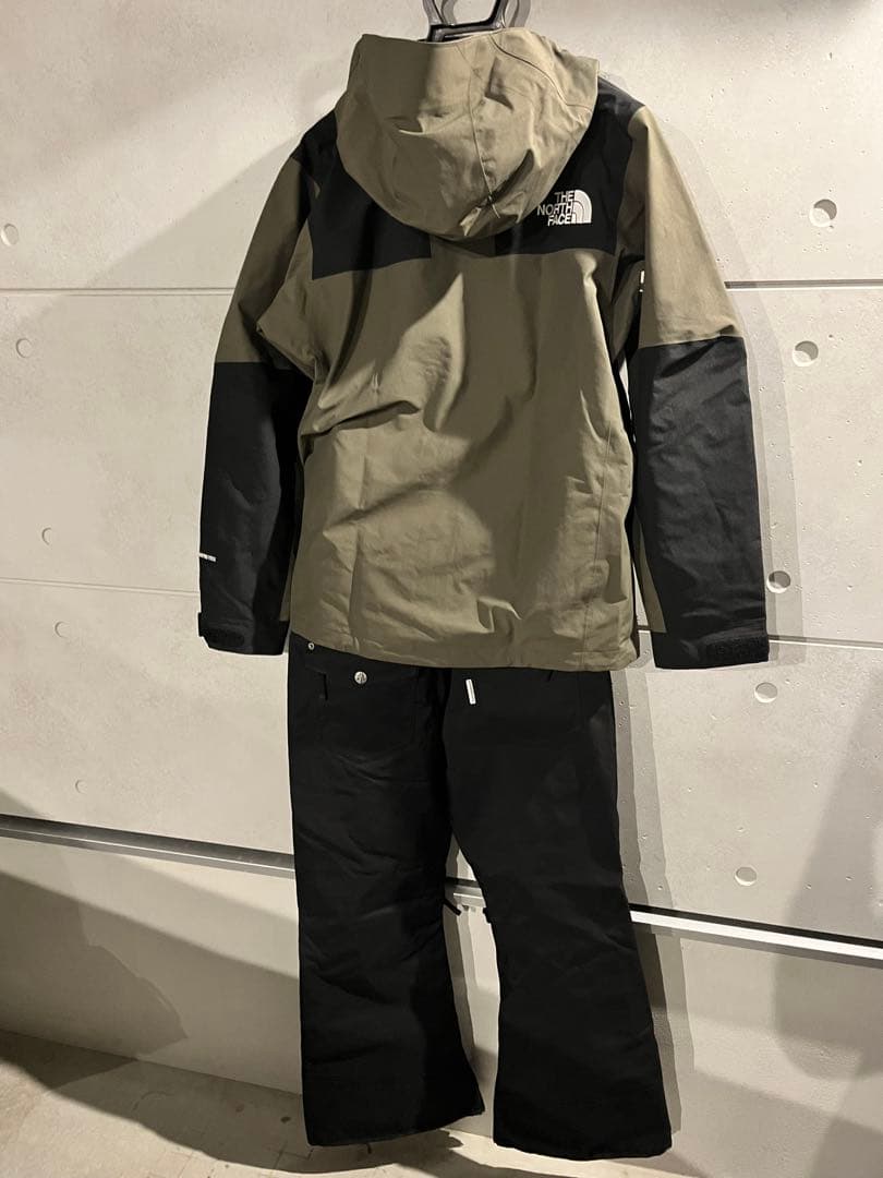 THE NORTH FACE スノーボードウェア Mサイズ　上下　ゴアテッテクス