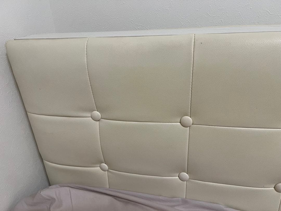 レザーキルティングベッド　フレーム　ダブル