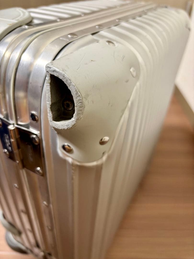 【希少 】リモワ トパーズ ビジネストローリー ルフトハンザ 747-8 アルミ