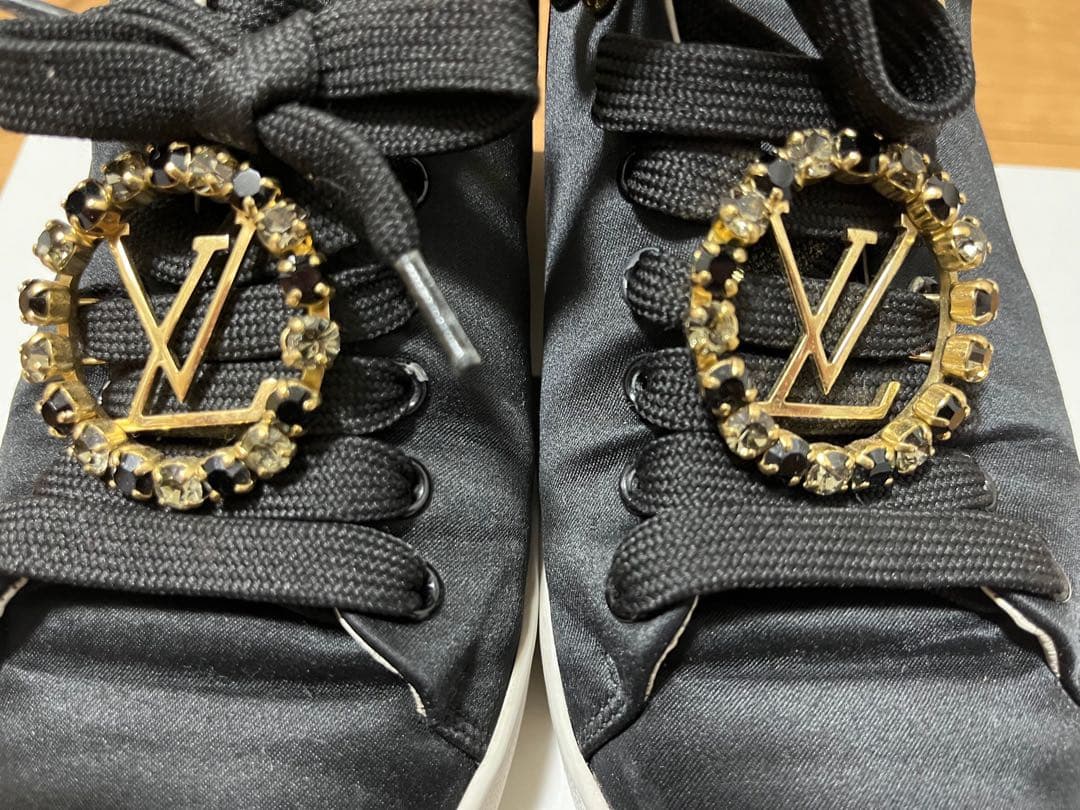 まや ルイヴィトン フロントロー・ラインスニーカー