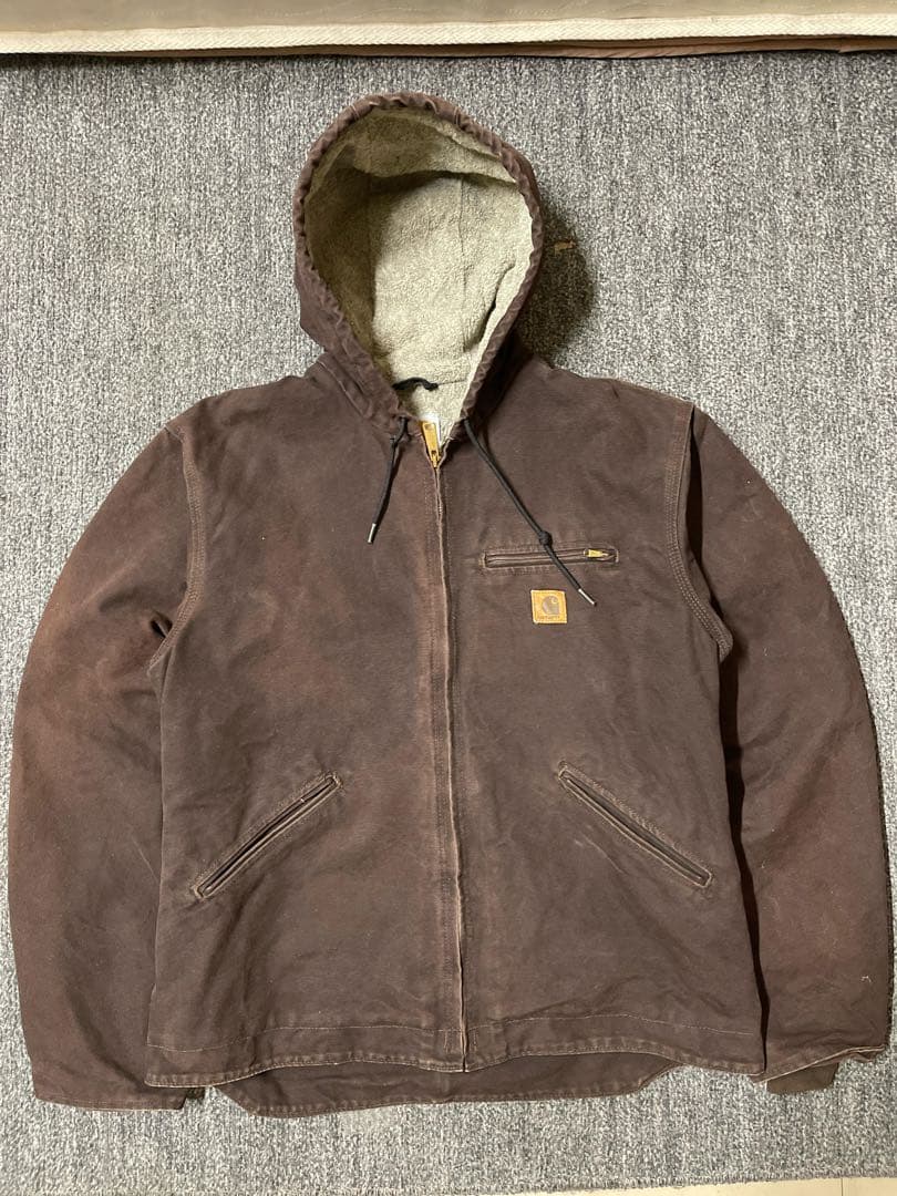 O*)様 ら*様 Carhartt フード付きブラウンジャケット