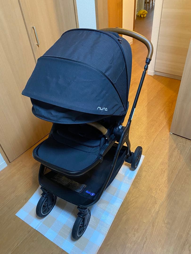nuna triv next ベビーカー(専用付属品付き)